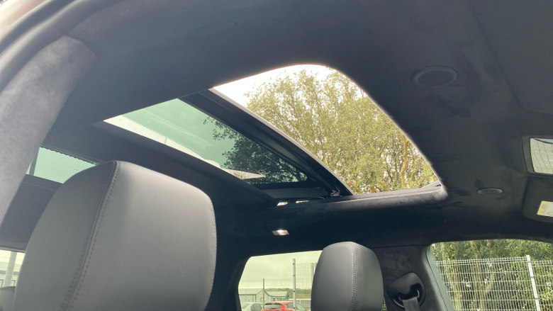 Land Rover Range Rover Evoque 1.5 P270e Autobiography 5dr Auto [Revised] Hatchback